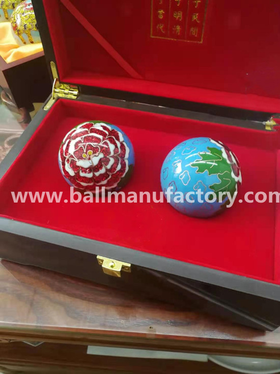 New style Hand ball with peony in light blue color